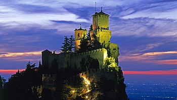 magnificent castle at night, night, city, clouds, castle, mountain HD wallpaper