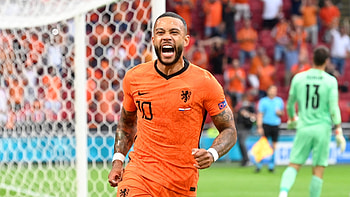 Official FC Barcelona, New player memphis depay, Multi-year contract, Exciting signing HD wallpaper