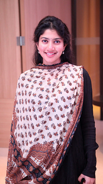 Saipallavi, telugu actress, lovestory HD phone wallpaper