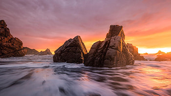 Another lit West Coast sunset, New Zealand, sea, waves, colors, sky, rocks, sun HD wallpaper