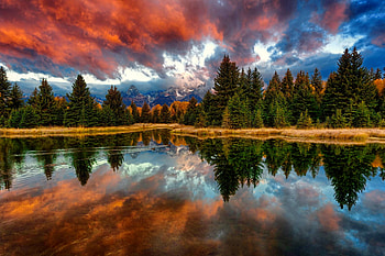 Tranquility, mirror, colorful, landscape, beautiful, serenity, tranquil, mountain, lake, shore, reflection, clouds, trees, sky, amazing, forest HD wallpaper