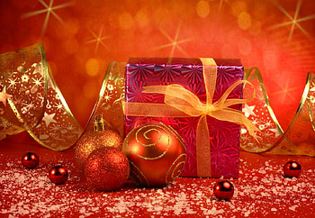 With Love, bokeh, holidays, graphy, happy holidays, beauty, xmas, holiday, christmas decoration, magic christmas, new year, christmas balls, merry christmas, magic, balls, beautiful, happy new year, decoration, pretty, christmas, ball, decorations, lovely HD wallpaper