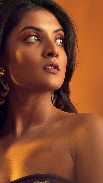 NIVEDHITHAA SATHISH, tamil actress HD phone wallpaper