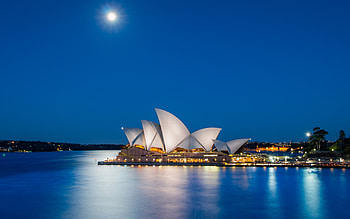 Sydney Opera House, Nighttime beauty, Macbook Air , Mesmerizing skyline HD wallpaper