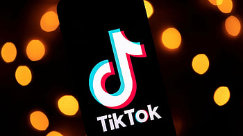 TikTok logo, Iconic symbol, Brand representation, Recognizable HD wallpaper