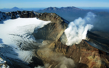 Nature, Mountains, Smoke, Snow, Russia, Volcano, Kamchatka HD wallpaper