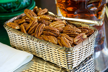 Pecans, Cayenne pepper, Spicy nuts HD wallpaper