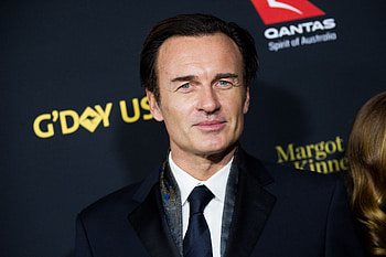 Julian McMahon, Nip/Tuck, Revival talks, TV series HD wallpaper
