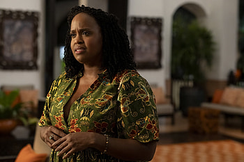 : Natasha Rothwell in The White Lotus, TV Show, The White Lotus HD wallpaper