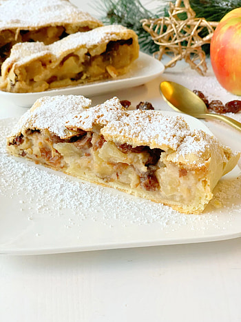Strudel Food, Apple Marzipan Strudel, Sheepysbakery HD phone wallpaper