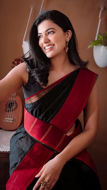 Anju Kurein, malayalam actress HD phone wallpaper