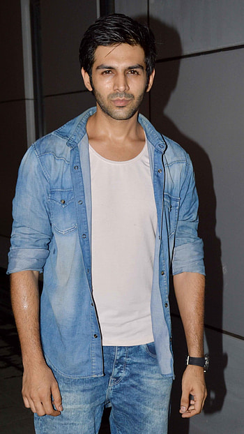 Kartik Aaryan, Bollywood, Kartik Aaryan Bollywood Actor HD phone wallpaper