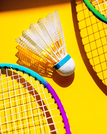 Dynamic badminton , Powerful shots, Fast-paced action, Sporting passion HD phone wallpaper