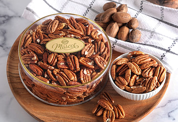 Fresh shelled pecans, Heart-healthy nut, Immunity booster, Nutritious snack HD wallpaper