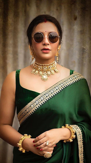 Shubha sree, bollywood actress, model, saree lover HD phone wallpaper