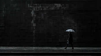 Black Aesthetic Cityscape with Umbrella -, black aesthetic, dark, city HD wallpaper