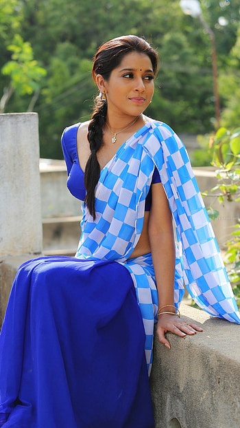 Rashmi Gautam, saree beauty, telugu actress, anchor, guntur takies HD phone wallpaper