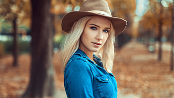 Eva Mikulski, Blue, Eyes, Girl, Model, Shirt, Women, Brown, Hat, graphy, Blur, Bokeh, Nature, Background Girls HD wallpaper