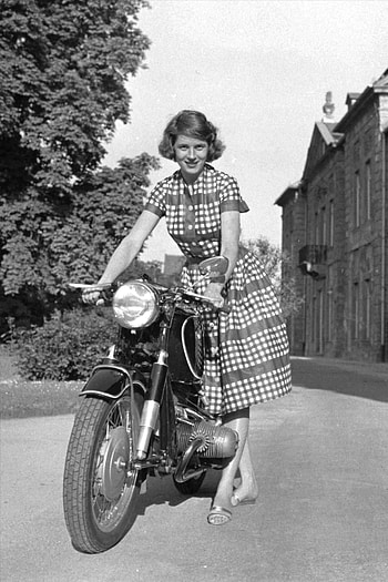 Retro Opposed, Girls and Motorcycles HD phone wallpaper