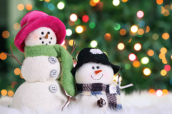 Happy Holidays, bokeh, holidays, merry christmas, snowmen, xmas, snowman, holiday, christmas, magic christmas HD wallpaper