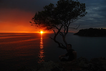 Sea Sunset, island, coast, landscape, beach, reflection, heaven, trees, nature, water, sun, sunset, ocean HD wallpaper