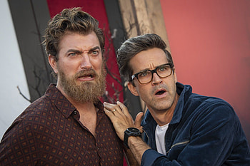 Good Mythical Morning, Looking at, Rhett and Link, GMM HD wallpaper