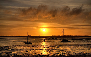 Sunset Background, ocean, sunrise, sunset, boats HD wallpaper