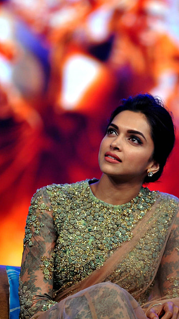 Deepika Padukone, bollywood actress, model HD phone wallpaper