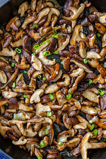 Shiitake mushrooms, Quick and easy, Versatile ingredient, Delicious meal HD phone wallpaper