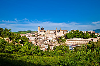 Urbino renaissance appearance, Italian city HD wallpaper