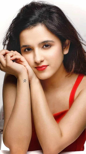 Shirley Setia, Gorgeous, Singer HD phone wallpaper