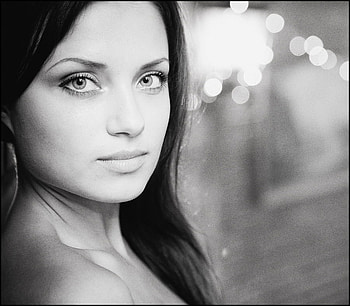 CITY LIGHTS, graphy, lights, portrait, bw, woman, beauty HD wallpaper