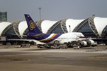 Suvarnabhumi Airport, Bangkok's gateway, Architectural marvel, Travel wonder HD wallpaper