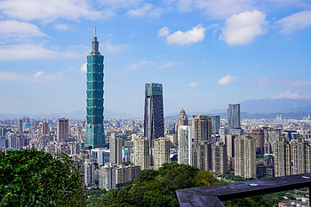 Taiwan City Skyscrapers - Ultra, Taiwan, city, building, skyscraper HD wallpaper