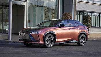 2023 Lexus RZ 450e 3 Cars HD wallpaper