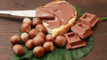 Chocolate walnut, Sweet indulgence, Delicious spread, Tempting treat HD wallpaper