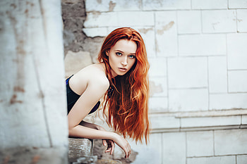 Blonde Girl Leaning On Window, blonde, girls, model, deviantart HD wallpaper