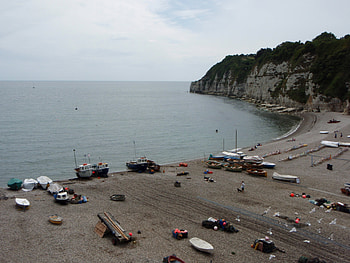 Beach at Beer, cliffs, fishing, devon, pebbles, chalk, beach HD wallpaper