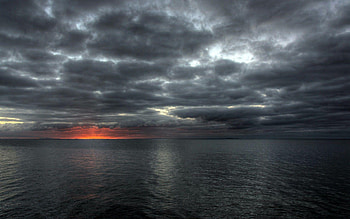 Gray Cloudy Sky, Tranquil gray hues, Serenity, Peaceful ambiance HD wallpaper