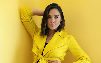 Pretty Gal Gadot, yellow dress, 2021 HD wallpaper