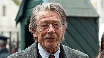 John Hurt, Battle with cancer, British film legend, Enduring legacy HD wallpaper