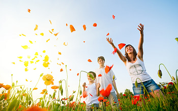 Enjoying family moments, , Quality time, and tablet HD wallpaper