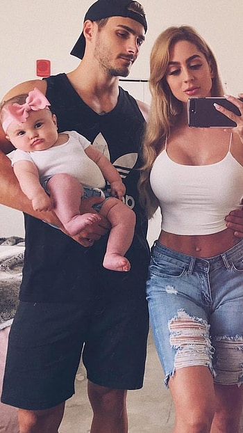 Mom Dad Wala, Family HD phone wallpaper