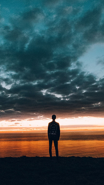 Man aside a Sea in the Evening, evening, sea, man HD phone wallpaper