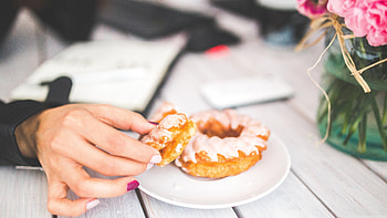 Ultra donut , High-resolution background, Perfect for TV, Delicious indulgence HD wallpaper