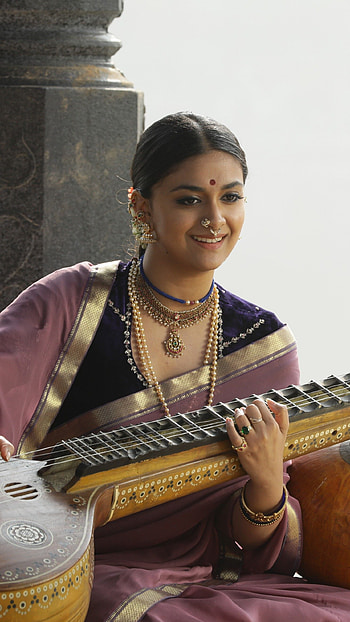 Keerthi Suresh, kunjali marakkar, , veena, malayalam movie HD phone wallpaper