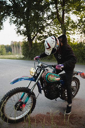 Motorcycles, Motorcyclist, Helmet, Bike, Moped HD phone wallpaper
