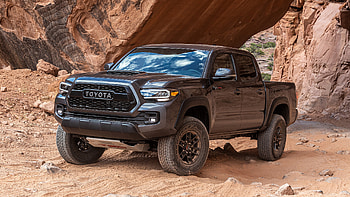 Toyota Tacoma, Auto power, Adventure-ready, Striking backdrop HD wallpaper