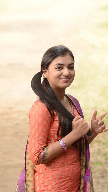 Nazariya Nizam, nayadi, tamil movie HD phone wallpaper