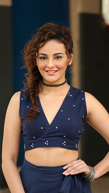 Seerat Kapoor, hair, joint HD phone wallpaper
